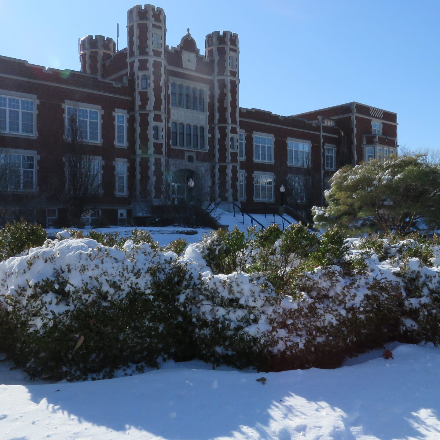 Pioneer Hall in snow, side angle