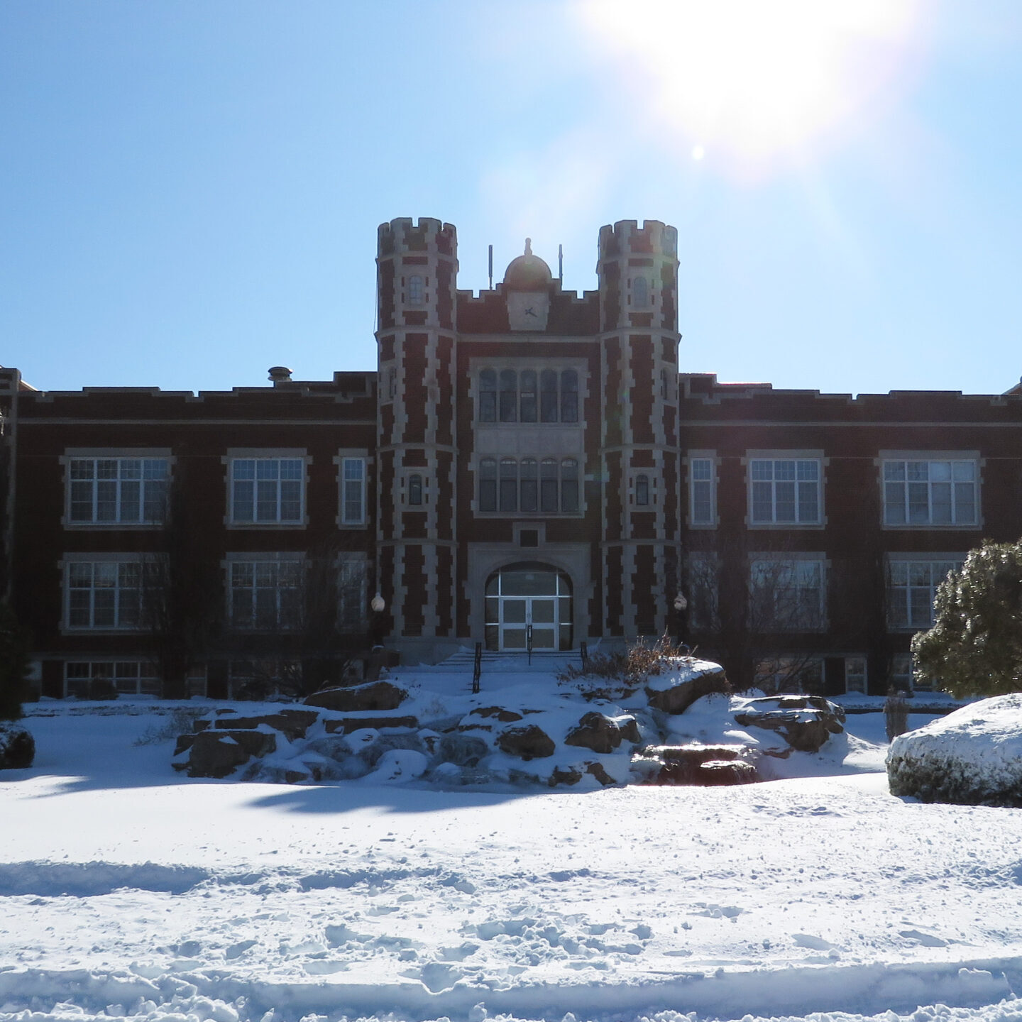 Pioneer Hall with record snowfall