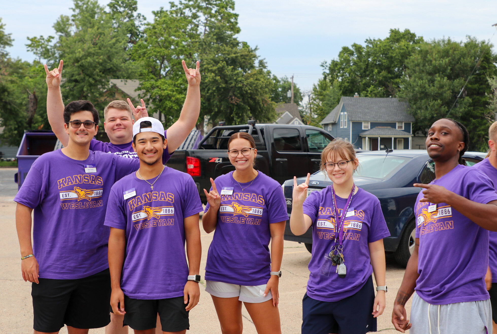 Excited students outside on move-in day